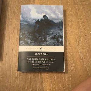 SOPHOCLES
THE THREE THEBAN PLAYS 
TRANSLATED BY ROBERT FAGLES